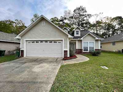 8542 Charrington Forest Blvd Tallahassee, FL 32312