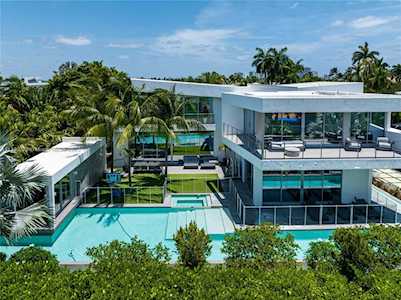 Address Withheld Miami Beach, FL 33139
