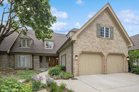 21 Tartan Lakes Ct Westmont, IL 60559