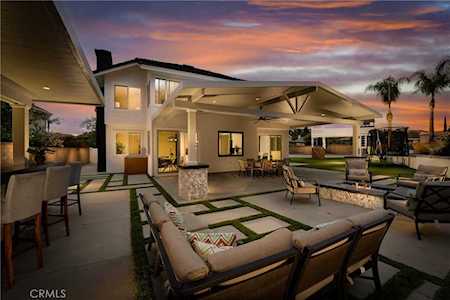 5565 Loganberry Ln Yorba Linda, CA 92887