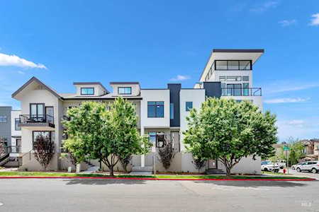 3587 N Adams St #30 Garden City, ID 83714