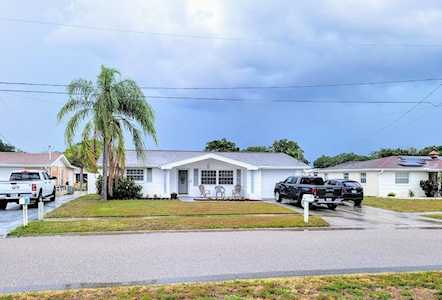 1330 Chancellor Dr Holiday, FL 34690