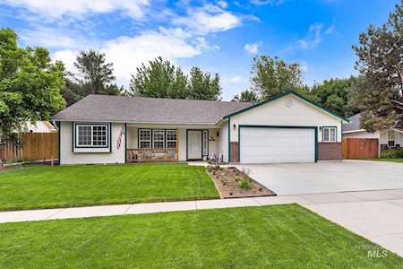 1825 E Laurelwood Dr Eagle, ID 83616