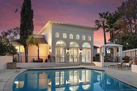 4225 Old Orchard Ln Bonita, CA 91902