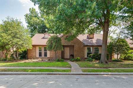 1208 Clearwood Court Allen, TX 75002