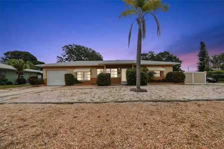 1801 40th St N St. Petersburg, FL 33713