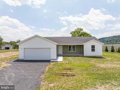 111 Ashton Circle Berkeley Springs, WV 25411