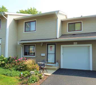 1196 E Cunningham Dr #1196 Palatine, IL 60074