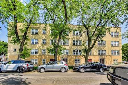 3222 W Berteau Ave #1 Chicago, IL 60618