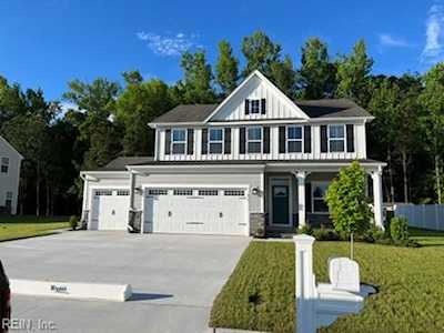 854 General Pickett Dr Suffolk, VA 23434