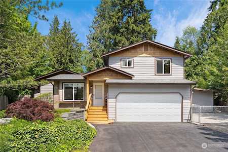 22936 NE 27th Place Sammamish, WA 98074
