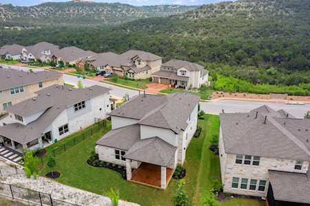 221 Baldovino SKWY Austin, TX 78738