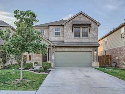 5204 Traviston DR Austin, TX 78738