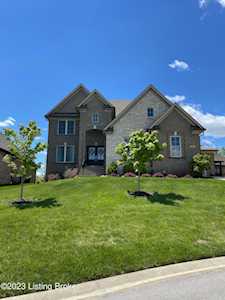 605 Weymuth Pl Louisville, KY 40245