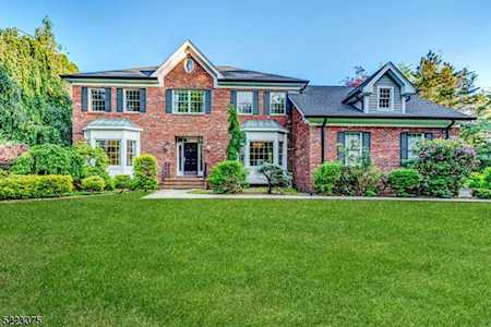 130 Linden Dr Bernards Twp., NJ 07920