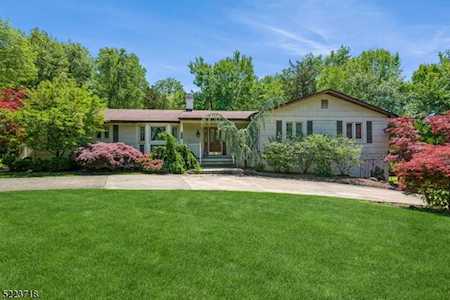 3369 Round Hill Rd Branchburg Twp., NJ 08876