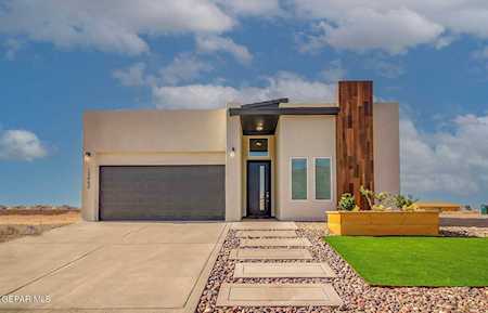 13865 Paseo De Miel Dr. Dr Horizon City, TX 79928