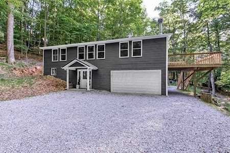 48 Seneca Lane Logan, OH 43138