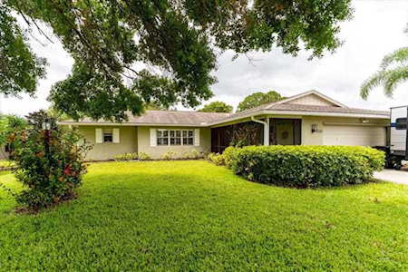 2526 SE Victory Avenue Port St Lucie, FL 34952