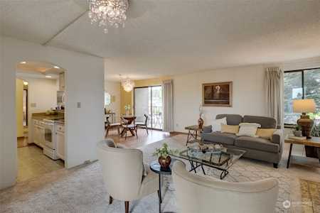 3425 Colby Ave #406 Everett, WA 98201