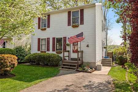 37 Plant St Cumberland, RI 02864