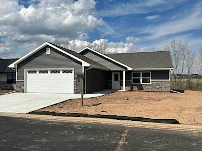 1450 Westcreek Ln Neenah, Village of Fox Crossing, WI 54956