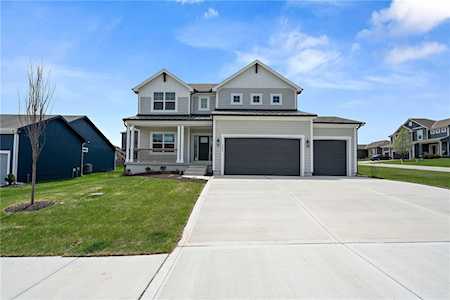1533 SW Georgetown Dr Lee's Summit, MO 64082