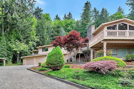 14214 SE 52 Place Bellevue, WA 98006
