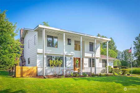 2205 Hartford Dr Lake Stevens, WA 98258