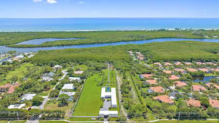 9741 SE Gomez Avenue Hobe Sound, FL 33455