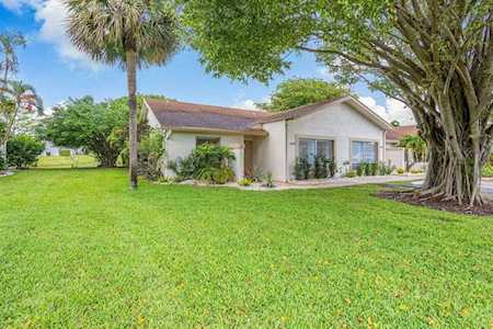 844 Lago Road Delray Beach, FL 33445