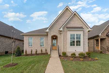 2030 Kestrel Ln Spring Hill, TN 37174