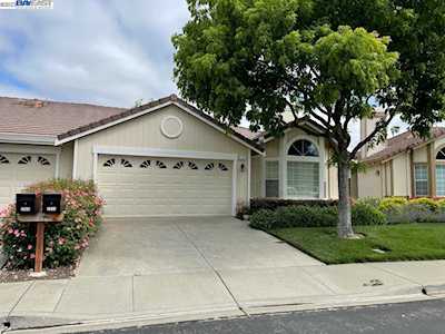 2934 Garden Creek Cir Pleasanton, CA 94588