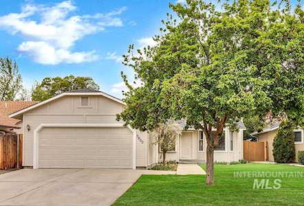 3900 S Stonegate Ave Boise, ID 83706