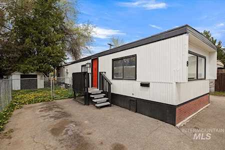 4620 N Pierce Park Lane #8 Boise, ID 83714