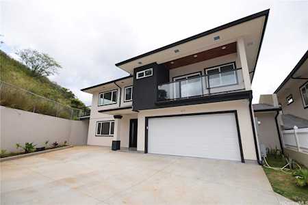 418B HALEMAUMAU Street Honolulu, HI 96821