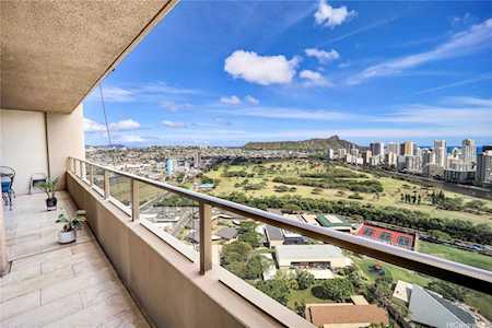 583 Kamoku Street #3605 Honolulu, HI 96826