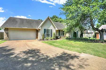 1221 Creeks Edge Cv Memphis, TN 38016