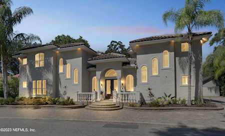 2843 Casa Del Rio TER Jacksonville, FL 32257