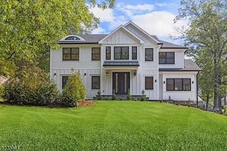 332 Lupine Way Short Hills, NJ 07078