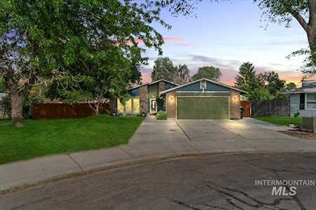 2551 W Jeffrey Ct Meridian, ID 83646