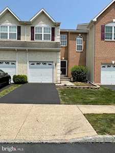 4003 Sarah Ct Collegeville, PA 19426