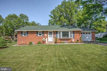 407 Manor View Dr Millersville, PA 17551