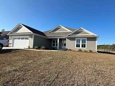 98 Shelby Dr Crawfordville, FL 32327