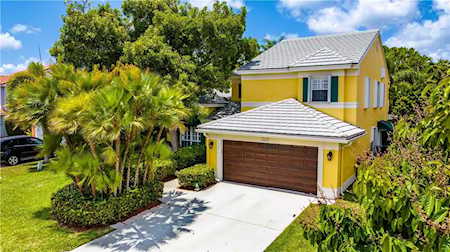 3641 NW 71st St Coconut Creek, FL 33073