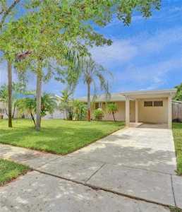131 NE 55th St Oakland Park, FL 33334