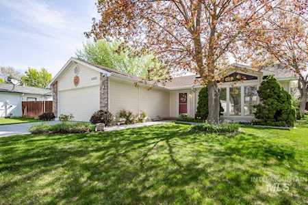 4222 N Pennfield Place Boise, ID 83713