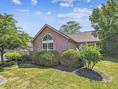 1930 Farmbrook Circle Grove City, OH 43123