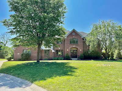 2163 Harbor Ct Greenwood, IN 46143