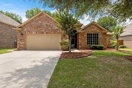 8313 Patreota Drive Benbrook, TX 76126